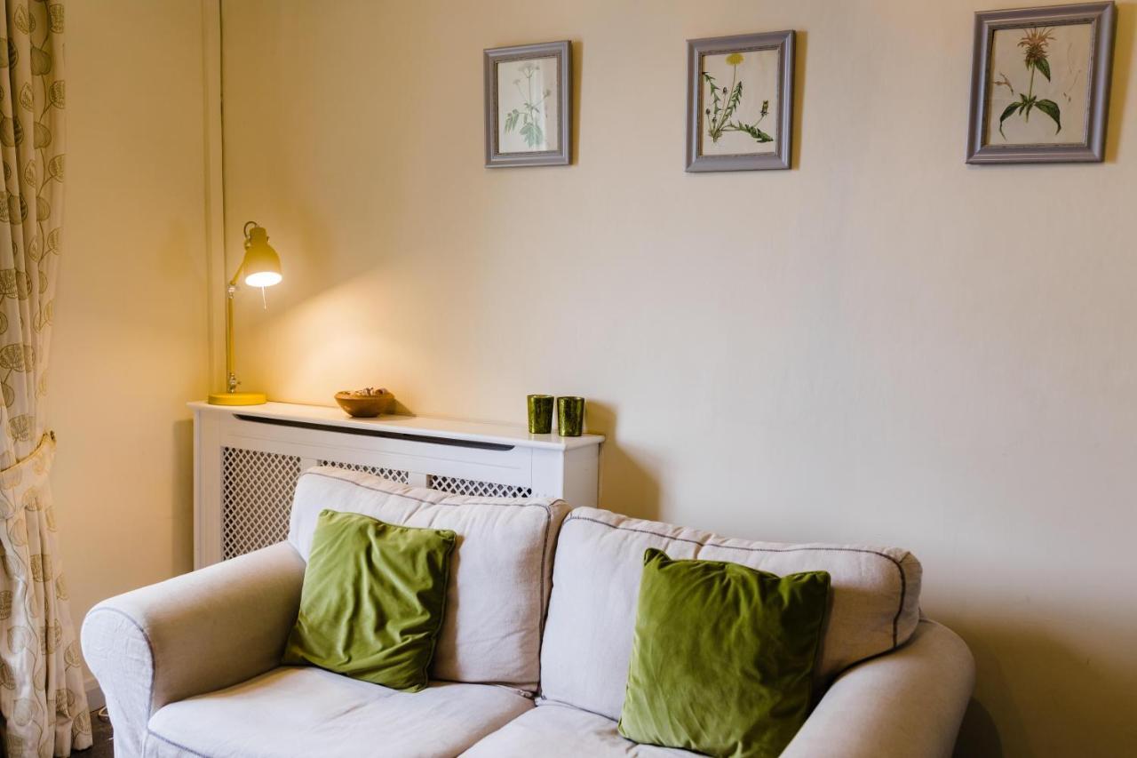 May Tree Cottage Manorbier 5 Mins From The Beach Sleeps 4 外观 照片