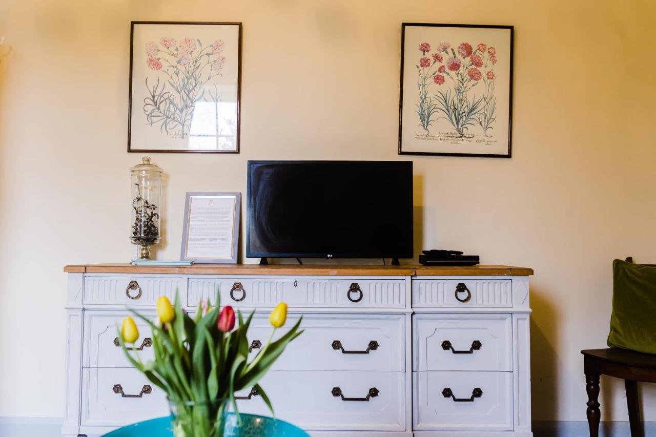 May Tree Cottage Manorbier 5 Mins From The Beach Sleeps 4 外观 照片