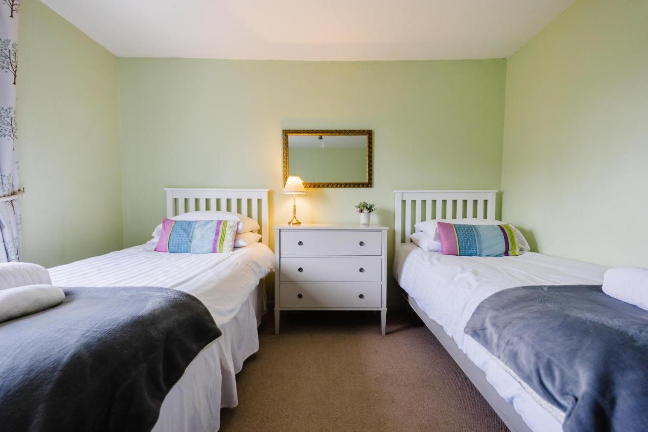 May Tree Cottage Manorbier 5 Mins From The Beach Sleeps 4 外观 照片