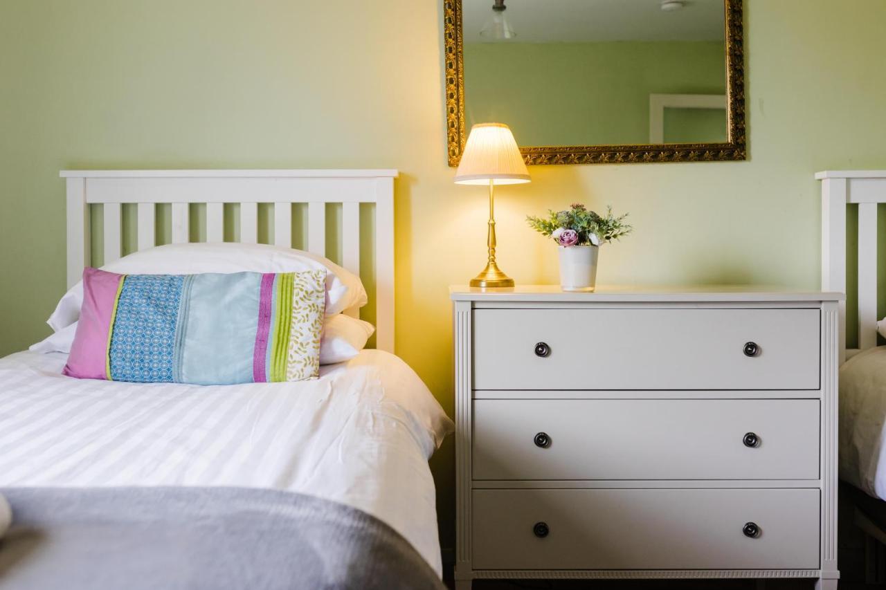 May Tree Cottage Manorbier 5 Mins From The Beach Sleeps 4 外观 照片