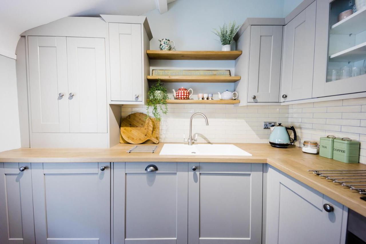 May Tree Cottage Manorbier 5 Mins From The Beach Sleeps 4 外观 照片