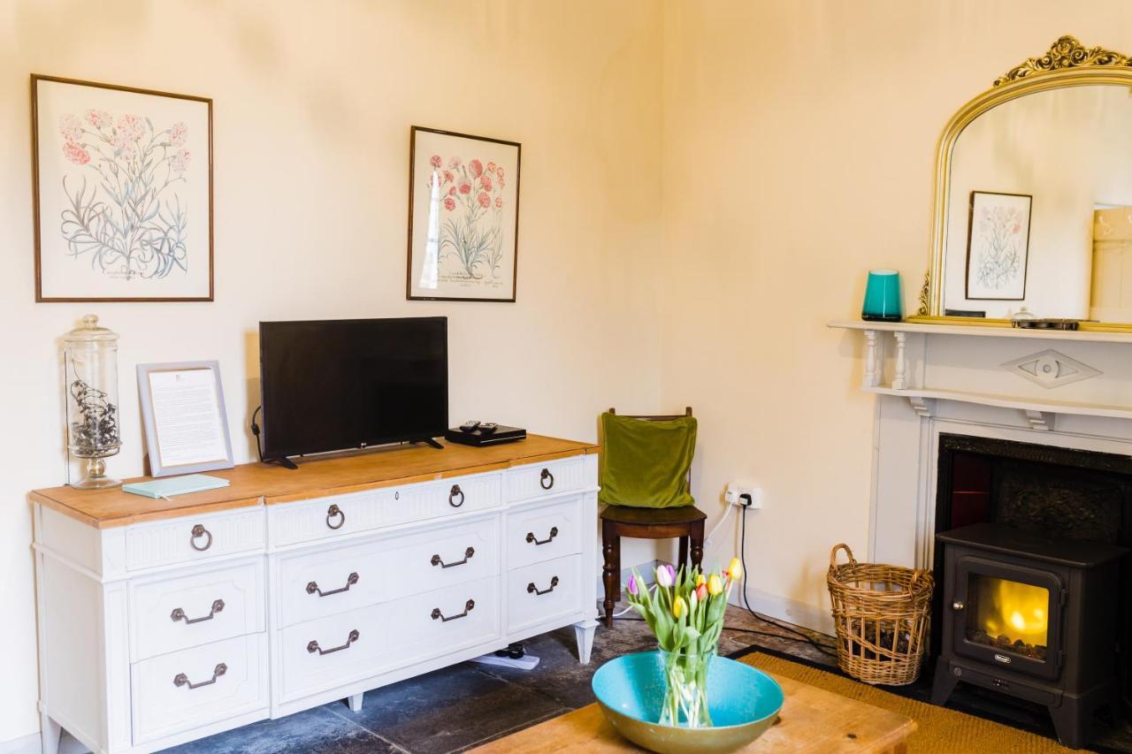 May Tree Cottage Manorbier 5 Mins From The Beach Sleeps 4 外观 照片