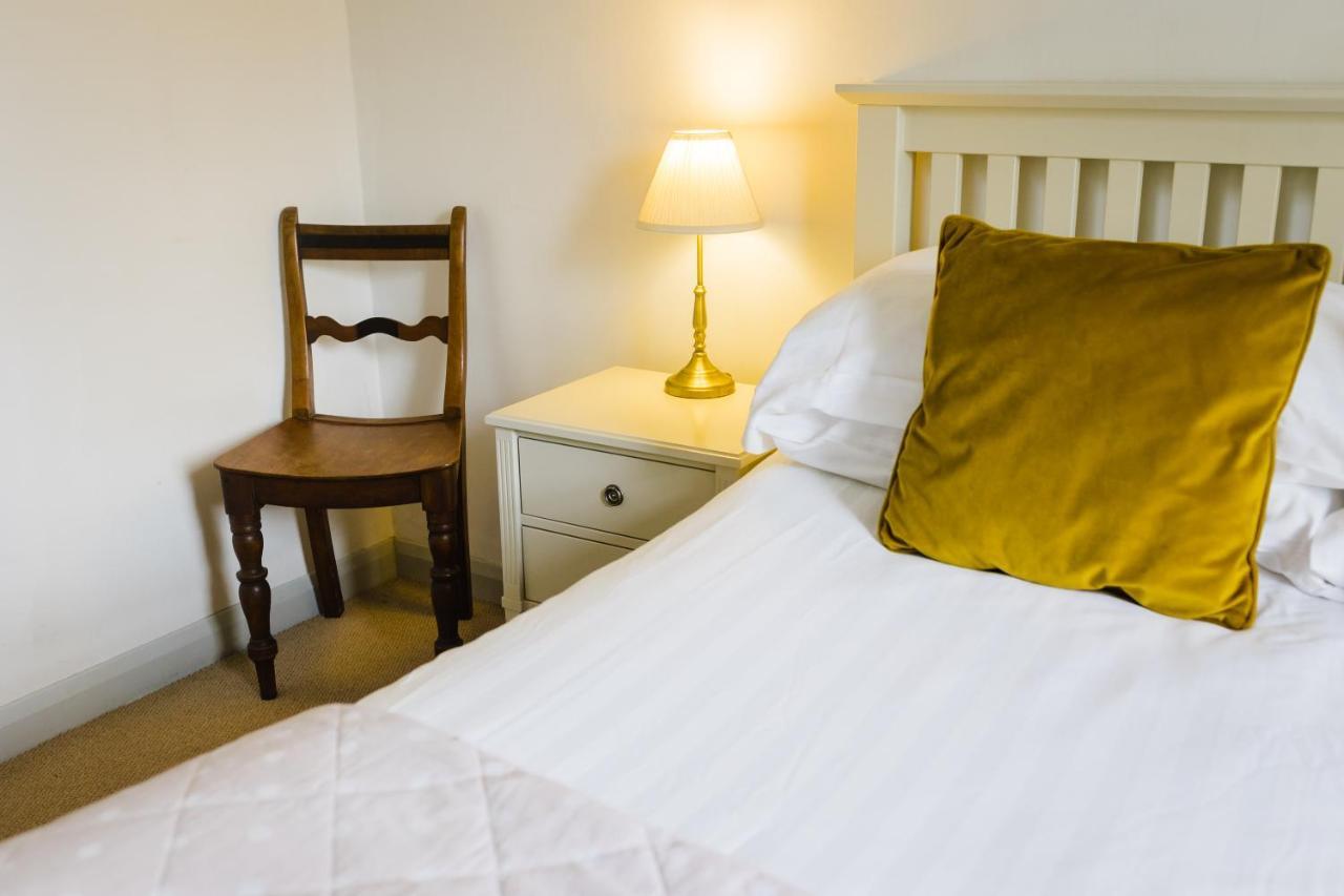 May Tree Cottage Manorbier 5 Mins From The Beach Sleeps 4 外观 照片