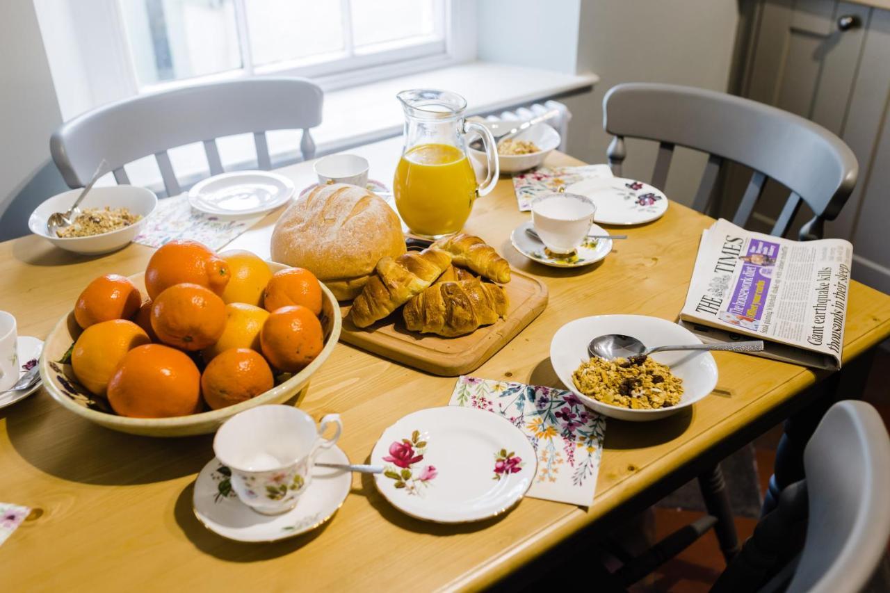 May Tree Cottage Manorbier 5 Mins From The Beach Sleeps 4 外观 照片